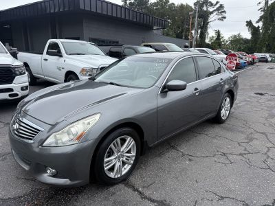 2015 INFINITI Q40 Base