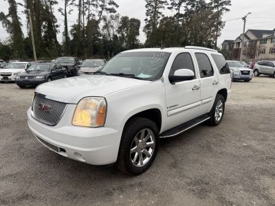 2008 GMC Yukon XL Denali's photo