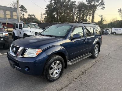 2009 Nissan Pathfinder SE